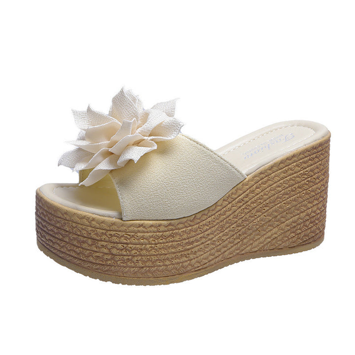 Wedge sandals for ladies with floral decoration and non-slip sole Lune London