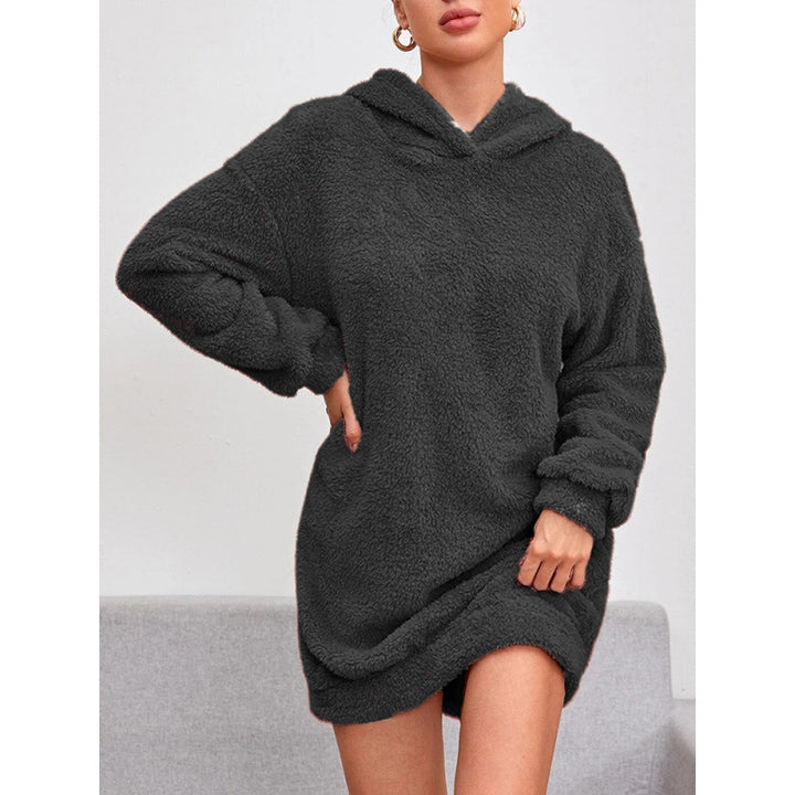 Oversized cozy hooded dress for women in soft fleece Lune London