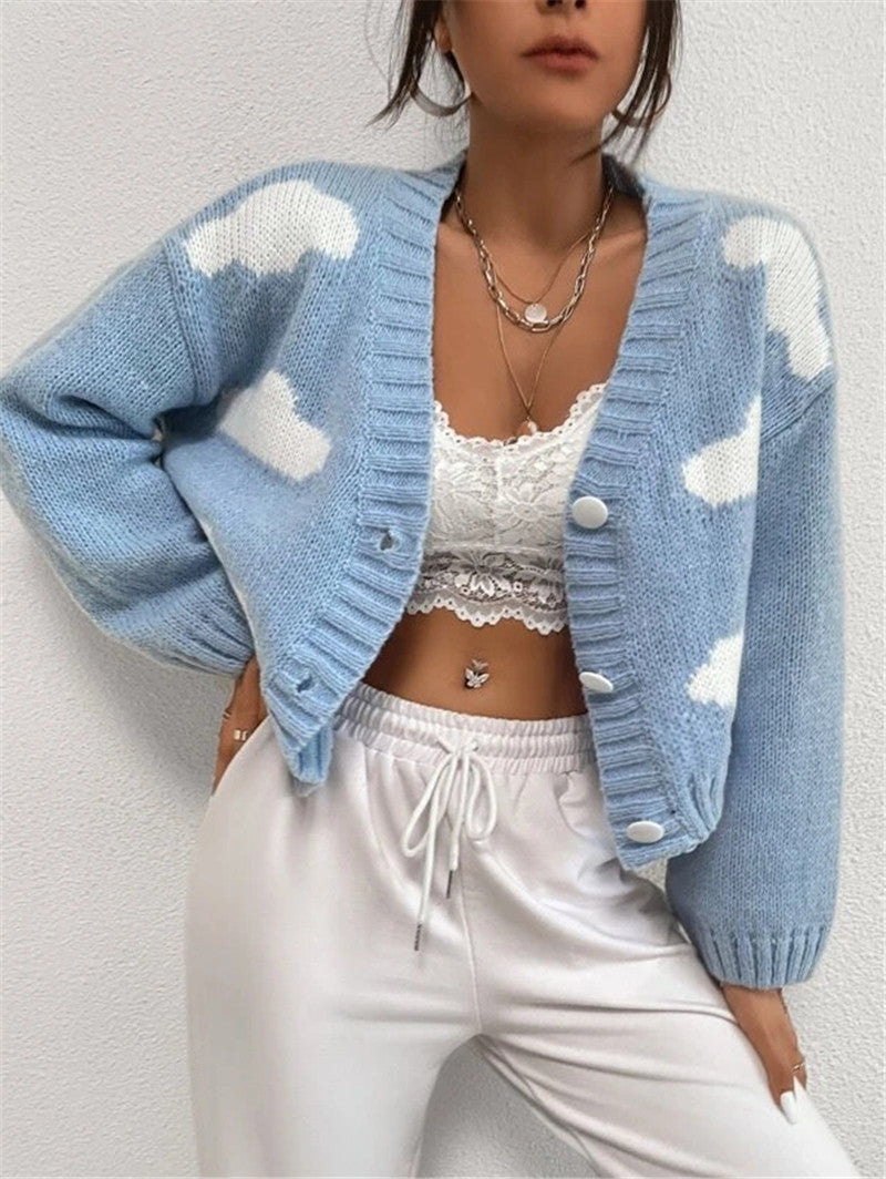 Casual knit jacket for women with a cloudy aesthetic rich in details and a button closure Lune London
