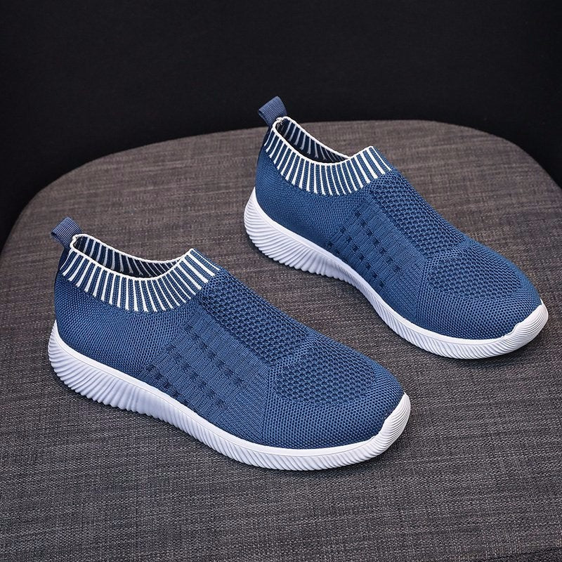 Breathable Slip-On sneakers for women with stretchy knit upper Lune London