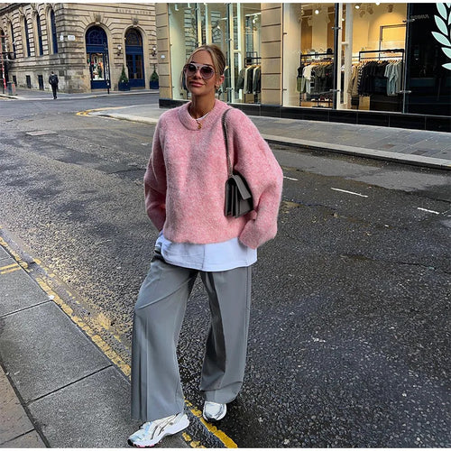 Chic and stylish oversized cozy sweater for women
