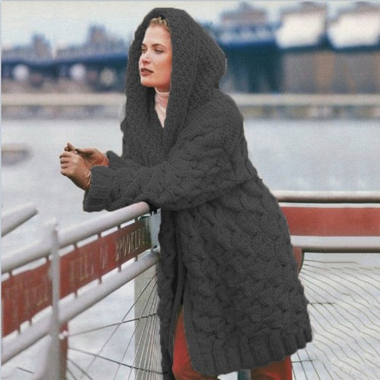 Chunky knit coat for women with hood and oversized design Lune Londonl