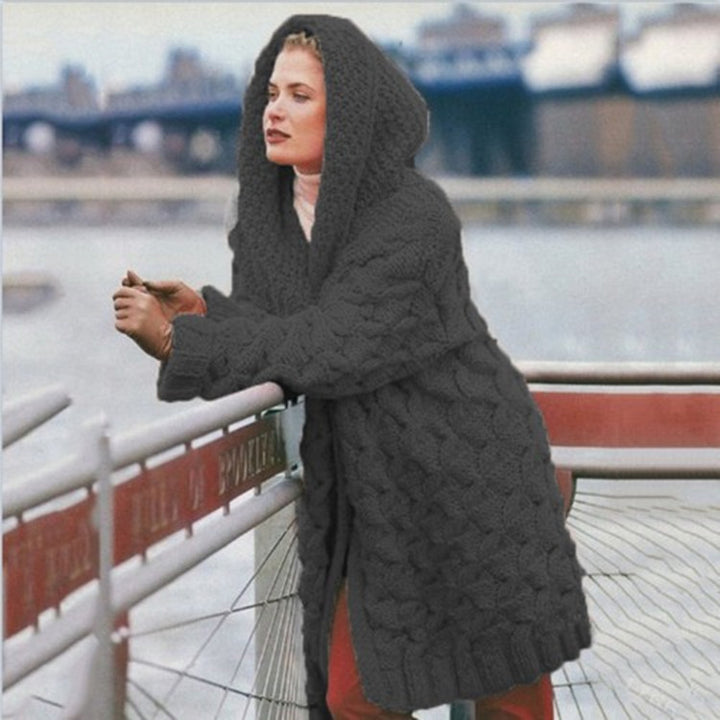 Chunky knit coat for women with hood and oversized design Lune Londonl