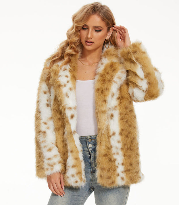 Glamorous faux fur jacket for women with elegant stripes Lune London