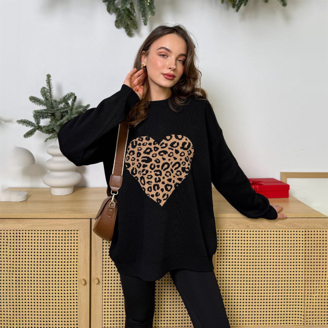 Oversized knit sweater for ladies with leopard heart pattern Lune London