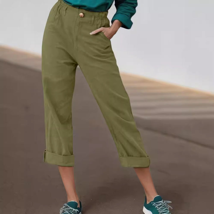 Elegant linen pants for women with wide legs and turned-up hem Lune London