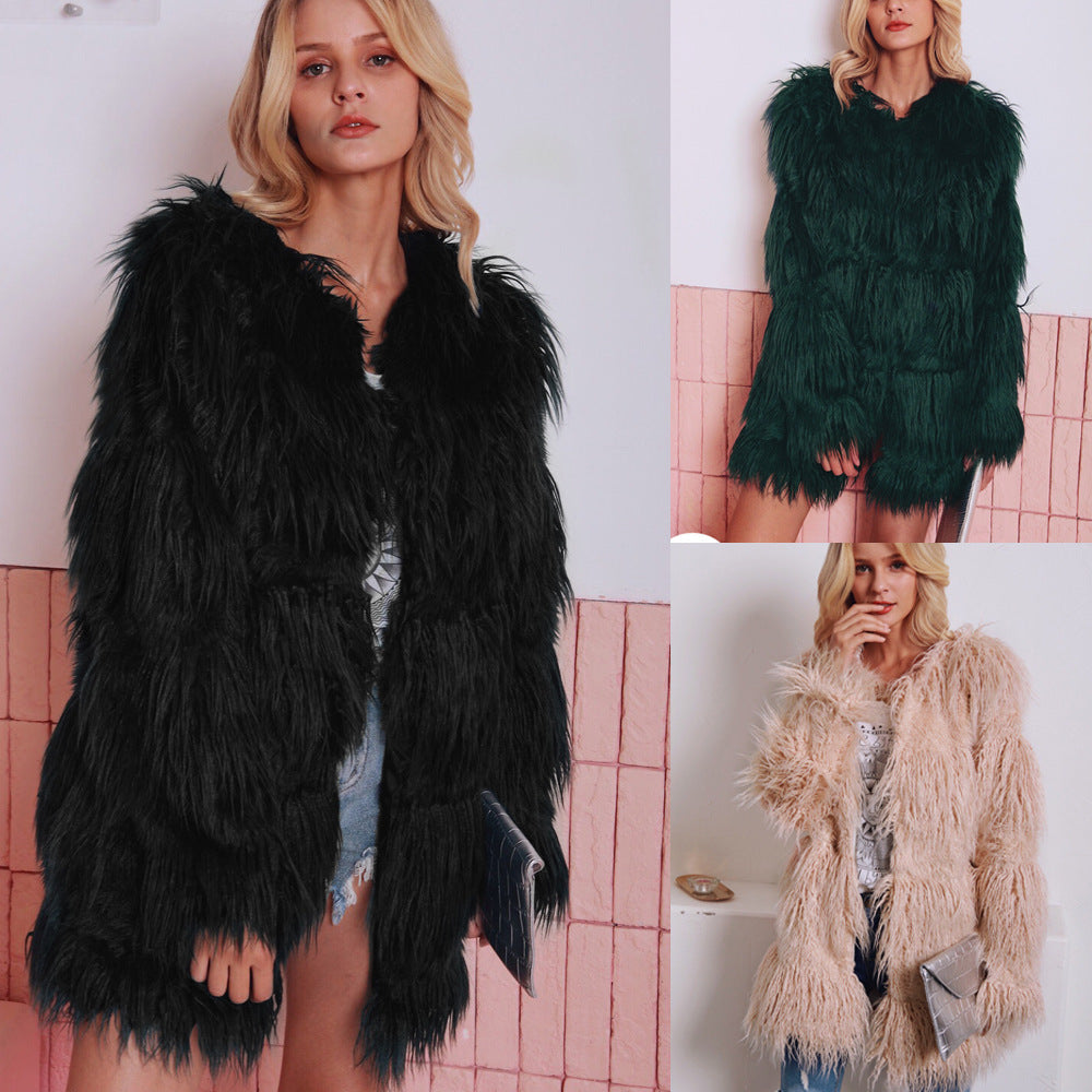 Ladies Furry Teddy Jacket with modern cut and long fur Lune London