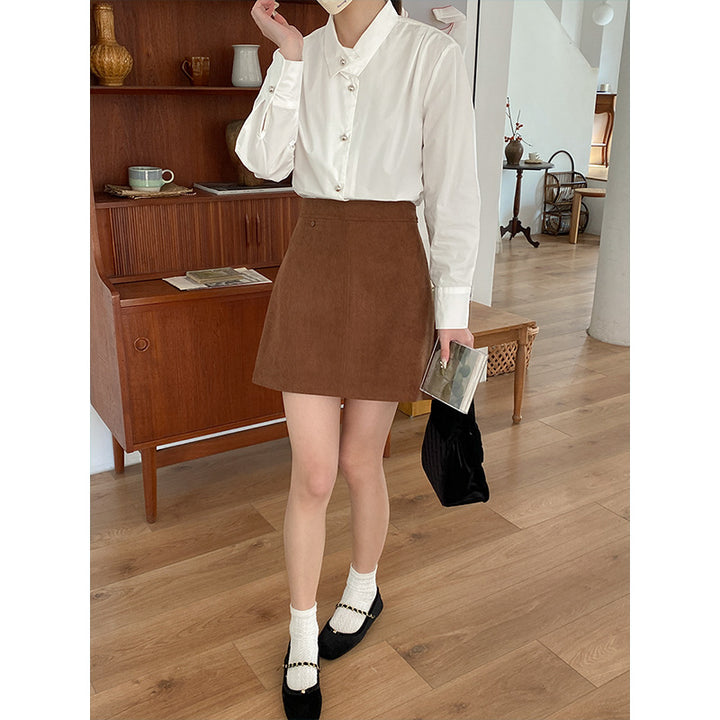 Ladies Elegant Blouse with Textured Collar and Button Closure Chic & Stil