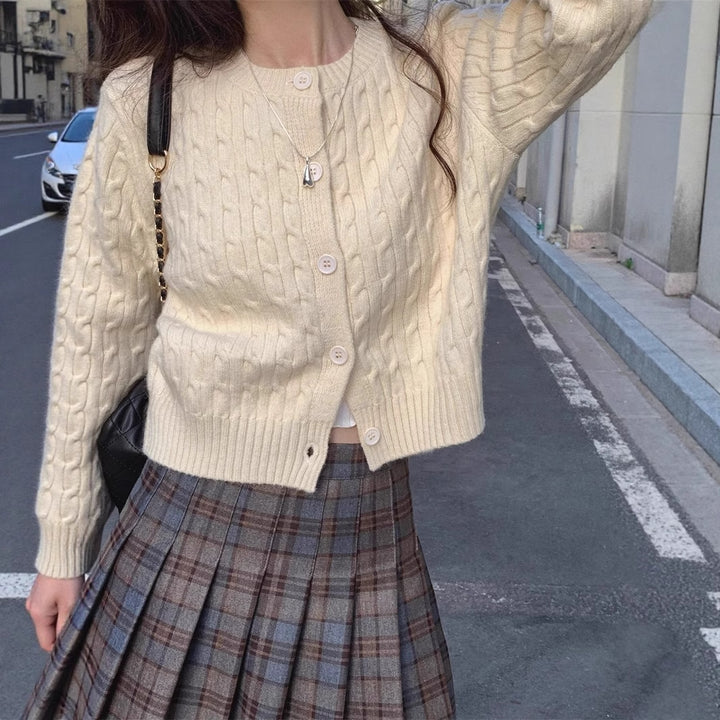 Knit bolero jacket for women with cable stitch structure Lune London