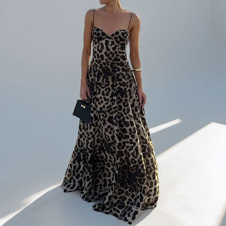 Robe maxi femme avec décolleté plongeant et élégant imprimé léopard Chic & Stil