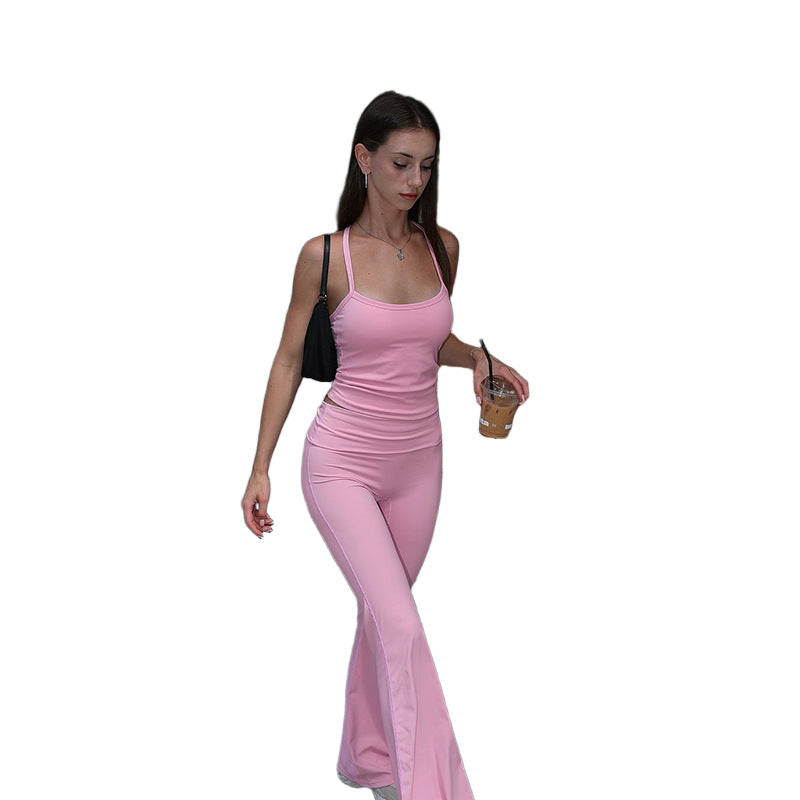 Ladies sporty set consisting of a fitted top and loose leggings Lune London