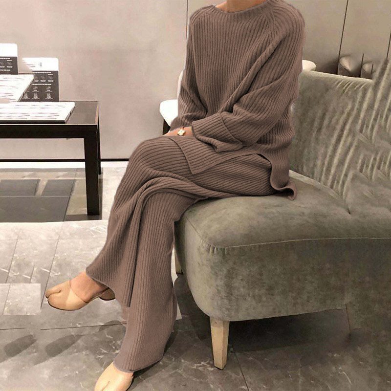 Women's knit set with loose fit and elegant ribbed pattern Lune London