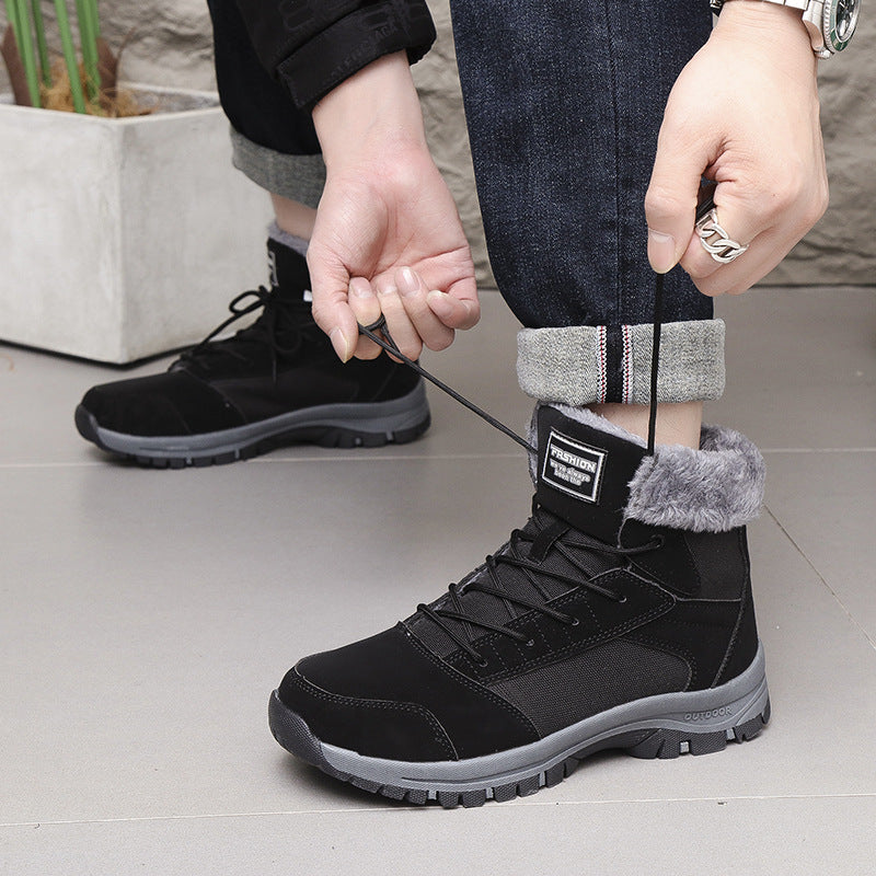 Women's winter boots lined with non-slip sole and insulated collar Lune London