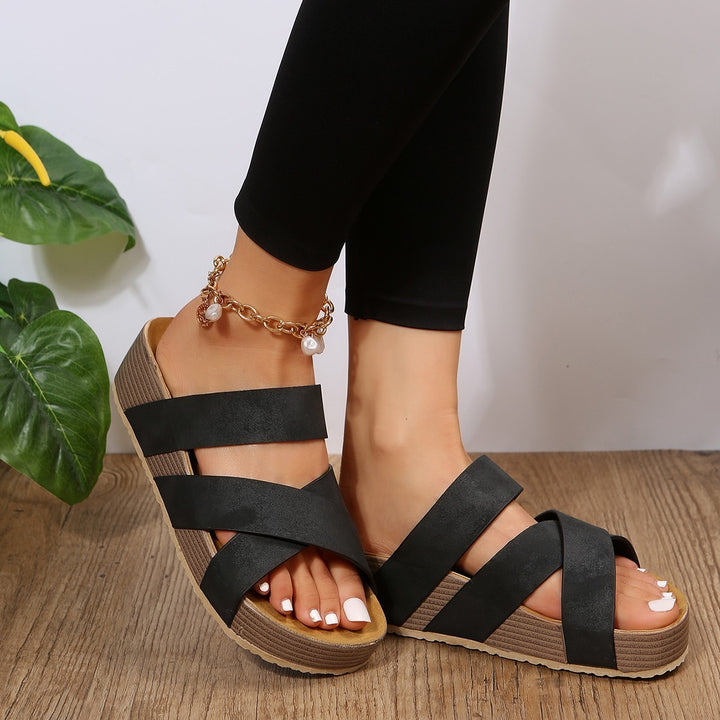Comfortable and stylish boots for ladies with braided strap Lune London