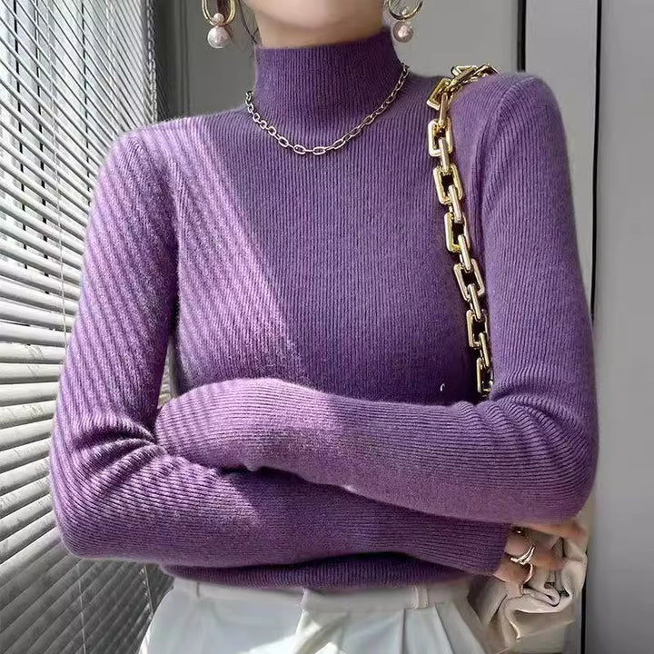 Elegant turtleneck sweater for women in fine wool Lune London