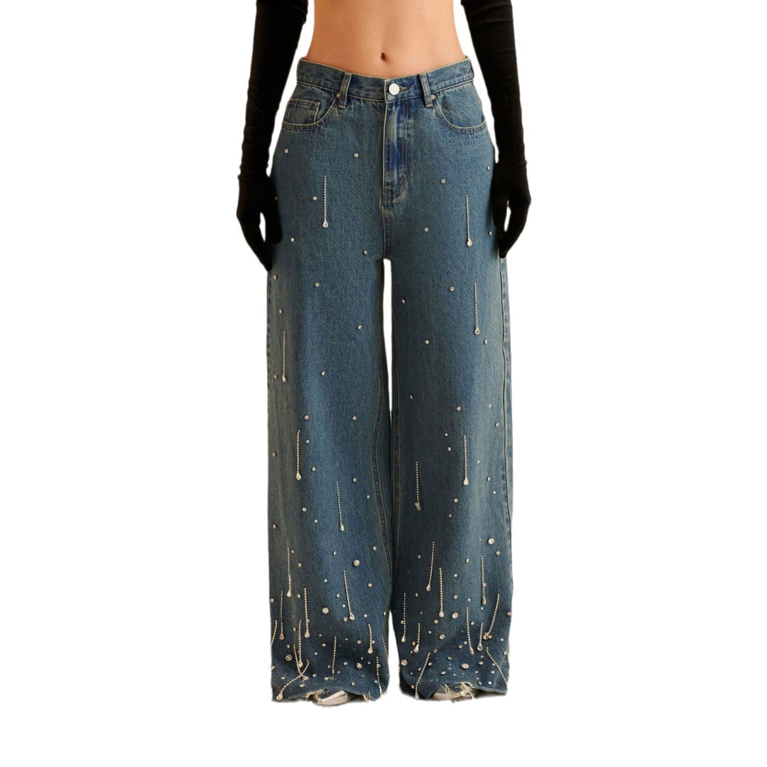 Ladies wide jeans with sparkling pearl accents and a chic casual design