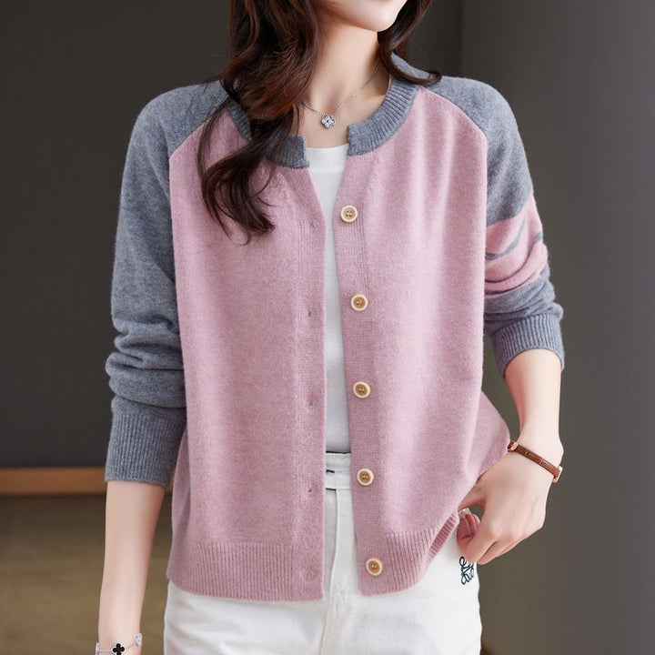 Cardigan pour femmes avec contrastes de couleurs et détails de boutons Chic & Stil
