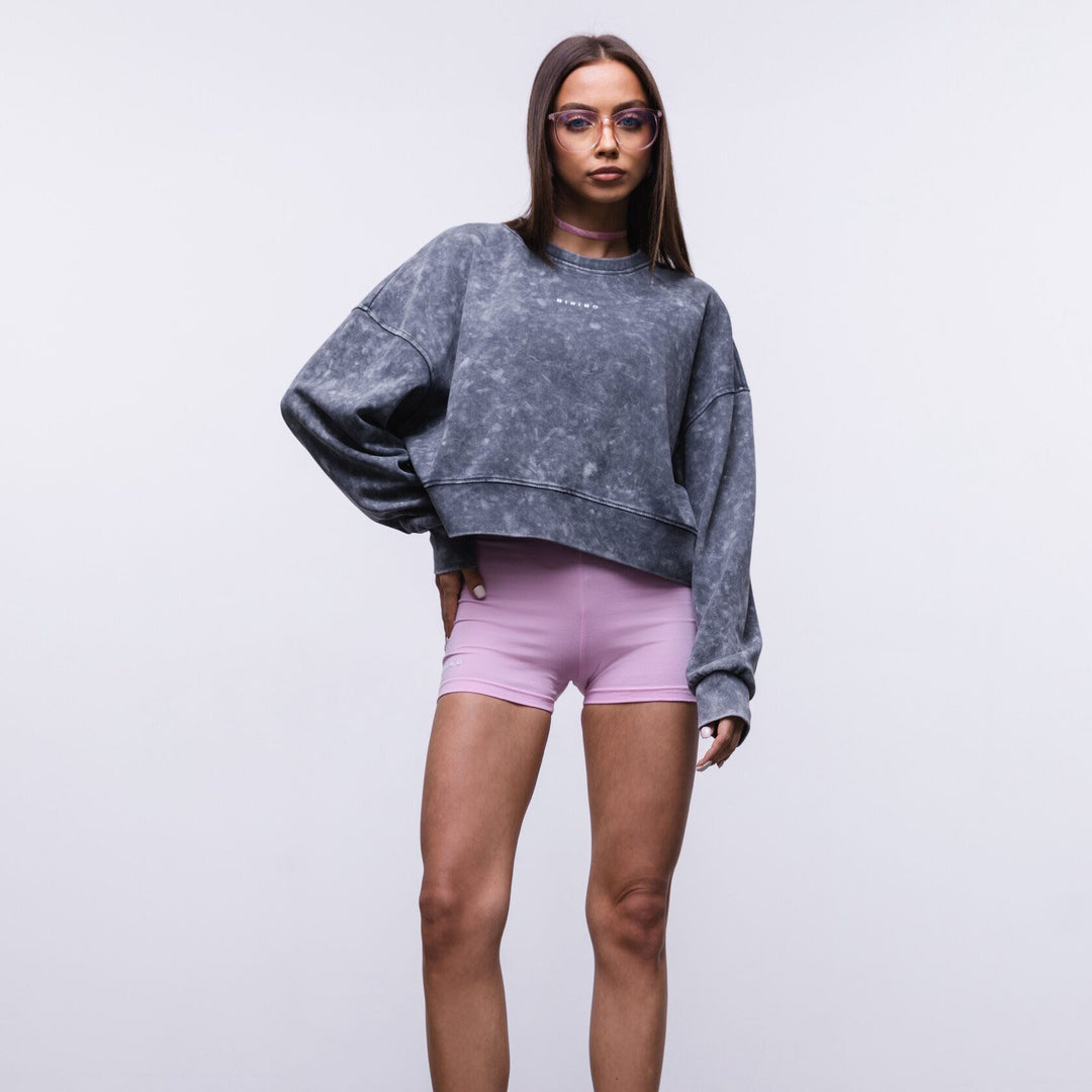 Short sweatshirt for women with wide sleeves and a trendy wash effect Lune London