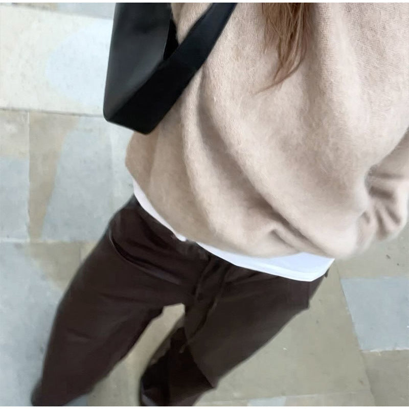 Oversized knitted sweater for women in soft cashmere blend Lune London
