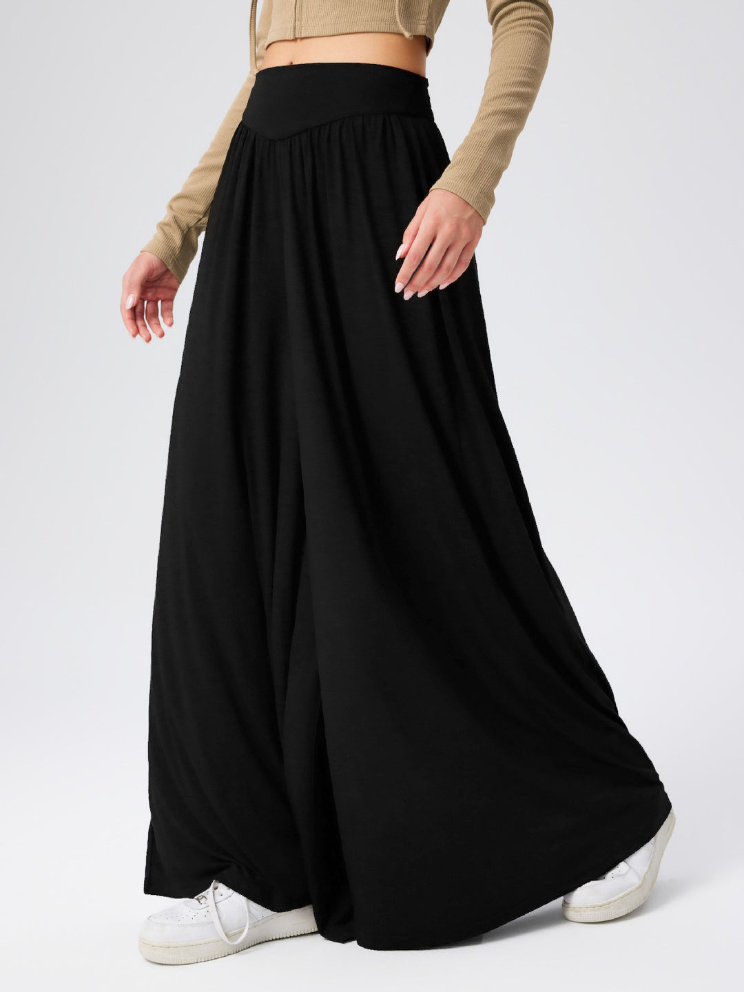 Airy maxi skirt for women with a loose fit and elastic waist Lune London