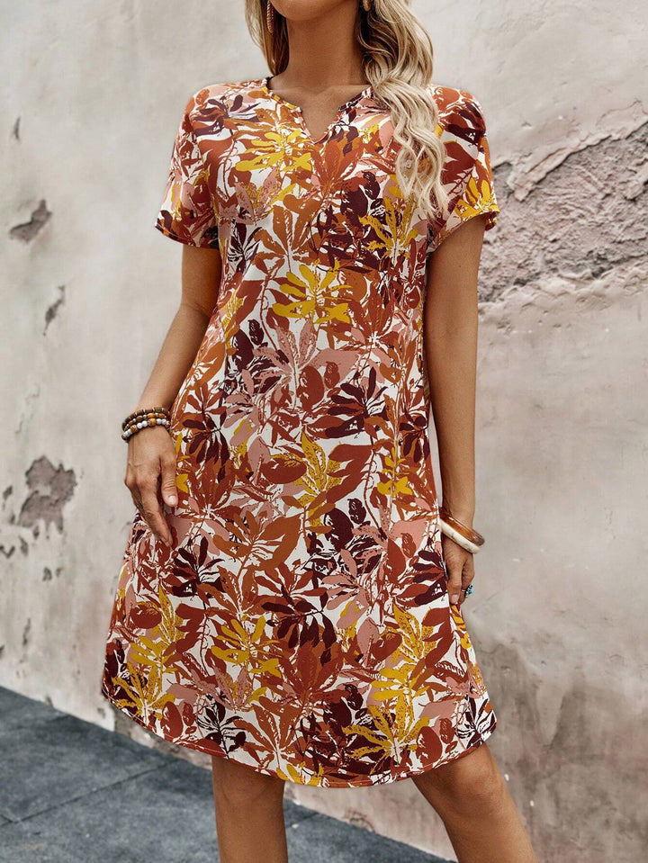 Midi dress for women with floral pattern and modern V-neck Lune London