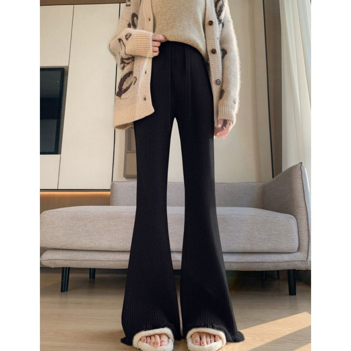 Comfortable ribbed knit pants for women with wide legs Lune London