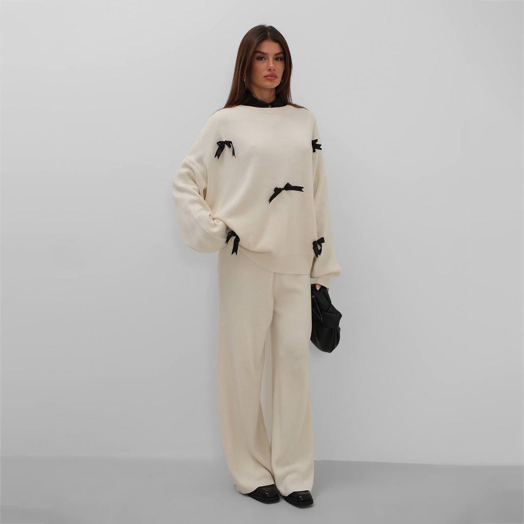 Comfortable knit outfit for women with high-quality applications Lune London