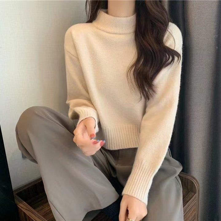 Ladies thick knit pullover with high collar and ribbed pattern Lune London