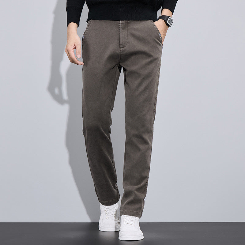 Elegant chino pants for men with slim-fit cut and versatile pockets Lune London