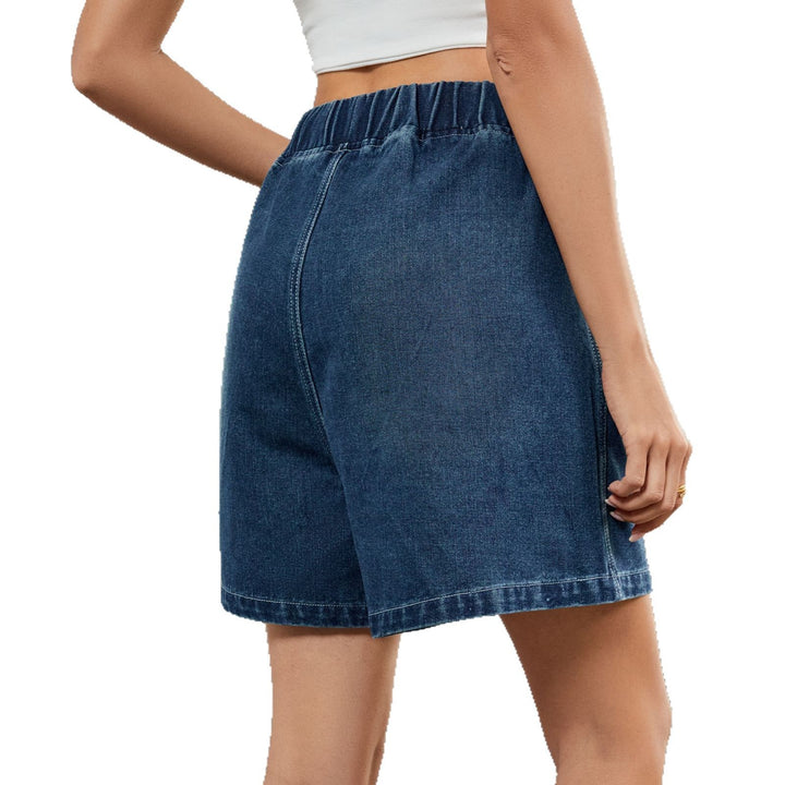 Comfortable denim shorts for women with elastic waistband and side pockets Lune London