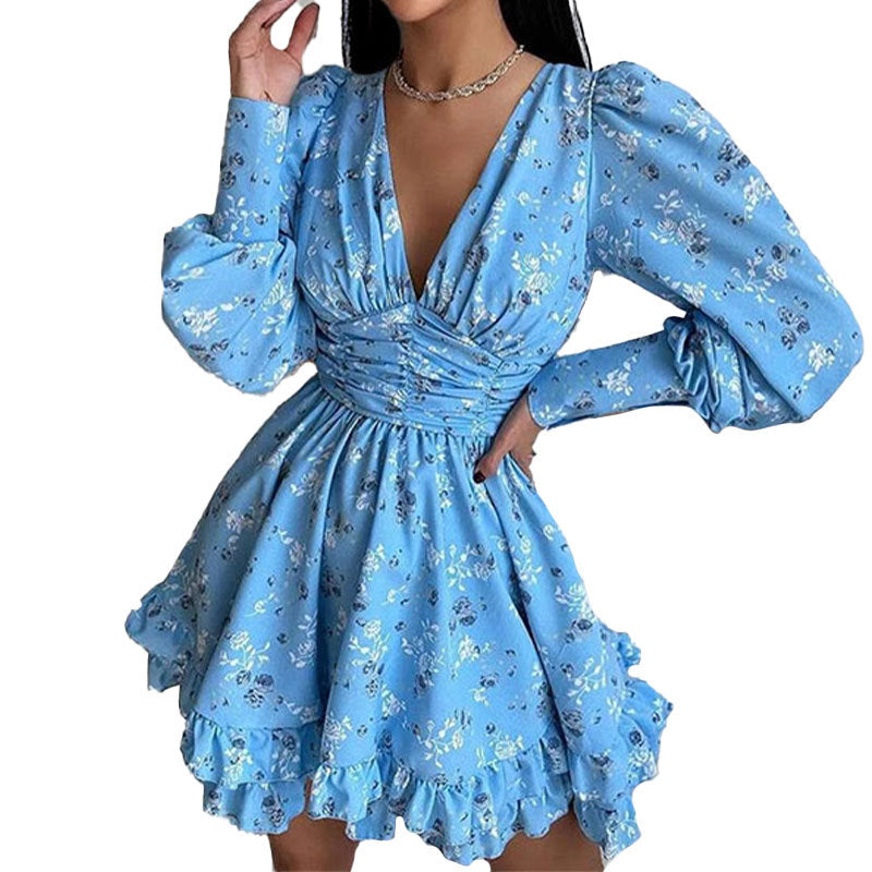 Robe à fleurs ludique pour femmes avec des manches volumineuses et une jupe froncée Chic & Stil