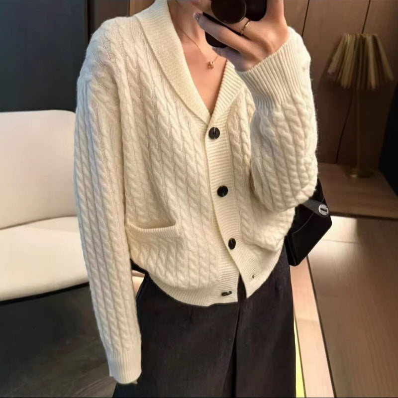 Cardigan femme avec double col et poches pratiques Chic & Stil