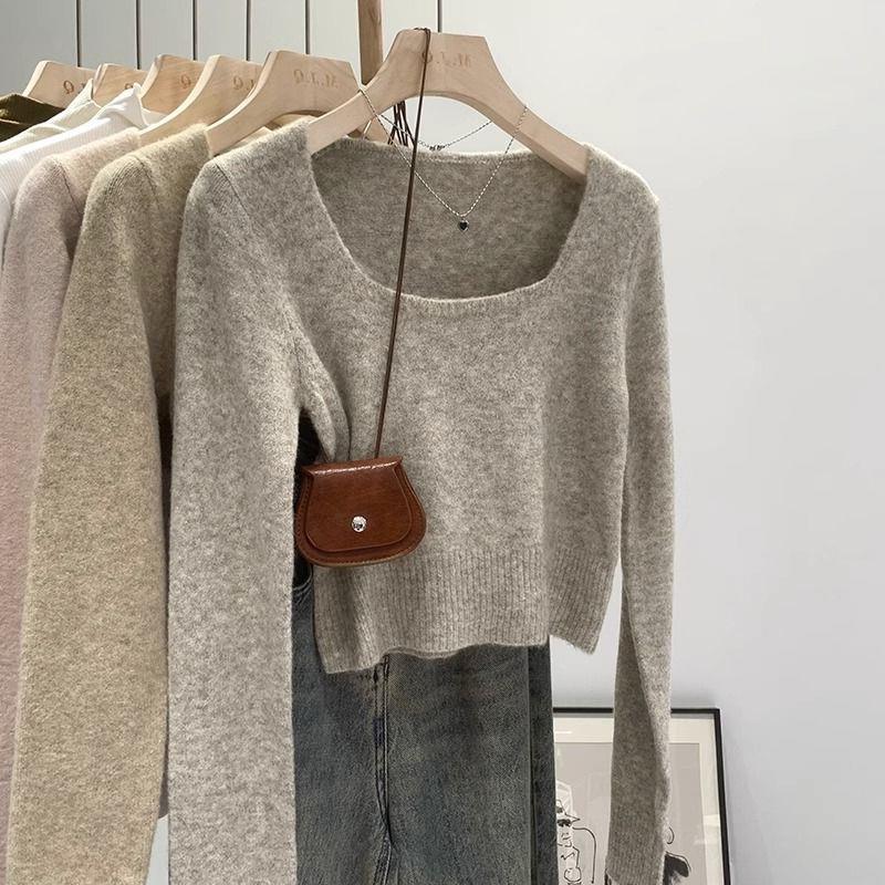 Casual sweater for women with square neckline and fine texture Lune London