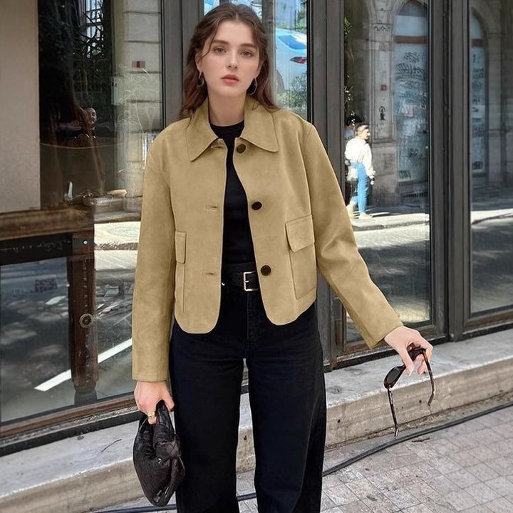 Trendy women's suede jacket with practical pockets Lune London