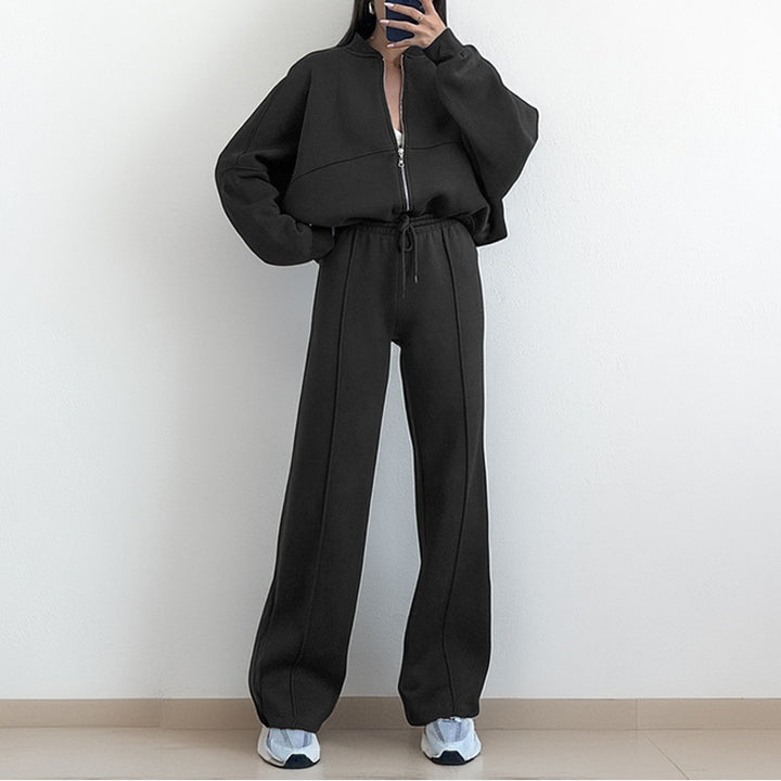 Ensemble sportif pour femmes avec fermeture éclair et jambes larges Chic & Stil