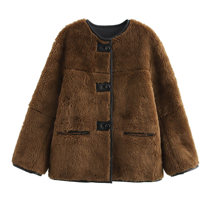 Women’s plush jacket with high-quality faux fur and practical pockets Lune London