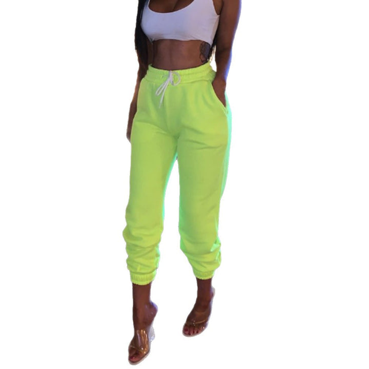 Lune London women's sports pants with elastic waistband and relaxed fit