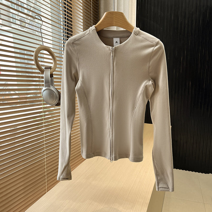 Veste sportive à manches longues pour femmes en matériau léger et respirant Chic & Stil