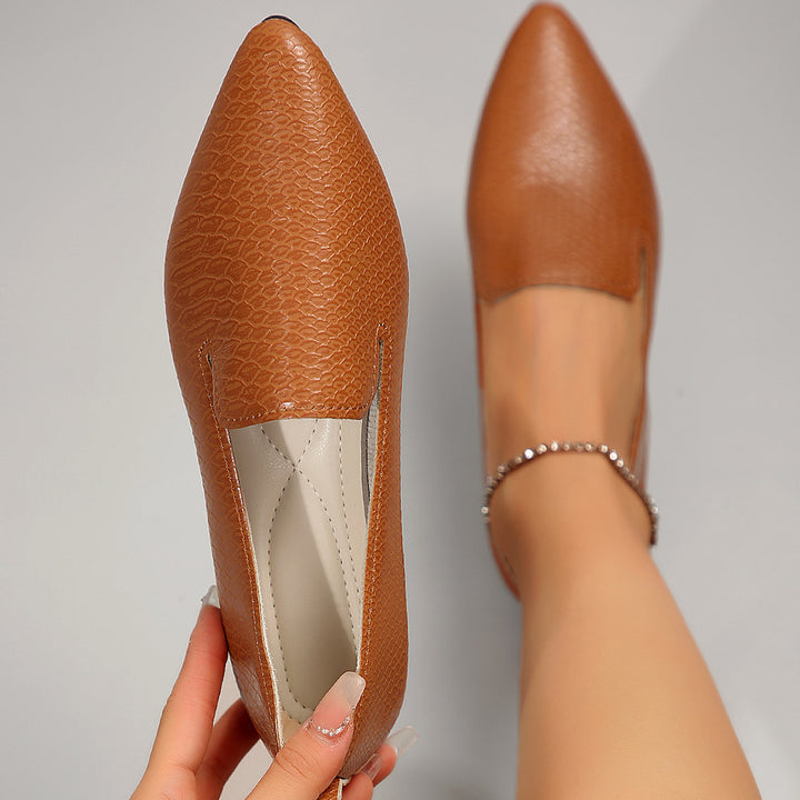 Ladies leather pointed toe slippers Lune London