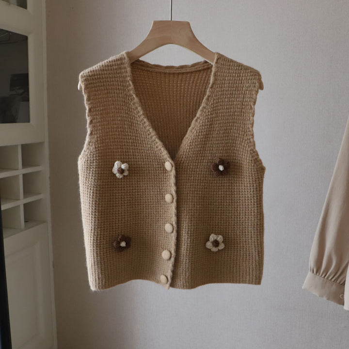 Knit vest for women with floral design and button closure Lune London