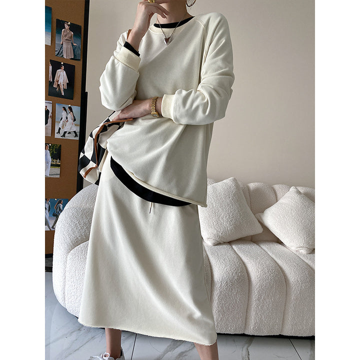 Women's Casual Sweatshirt with Skirt Set Chic & Stil
