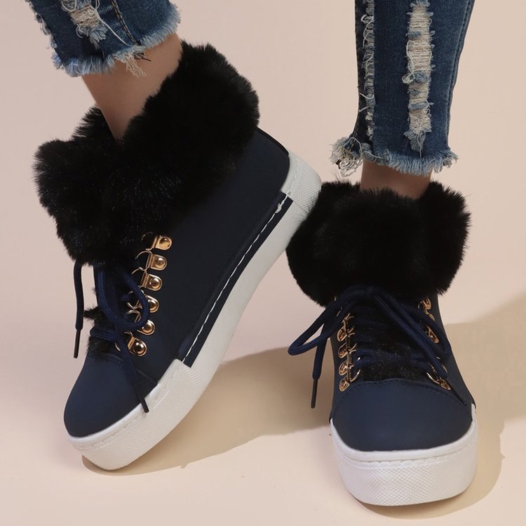 Ladies Plush Sneakers with Warm Lining and Fashionable Laces Lune London