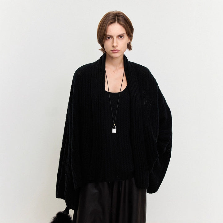 Poncho aéré en tricot pour femmes en laine fine Chic & Stil
