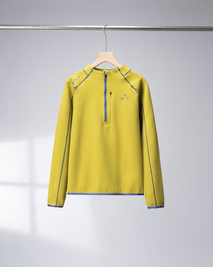 T-shirt fonctionnel féminin avec fermeture éclair innovante Chic & Stil