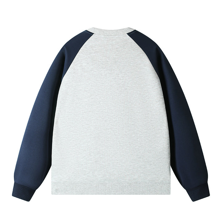 Sporty women's sweatshirt with a modern sleeve design Lune London