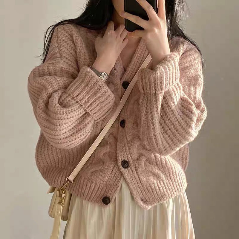 Women’s cozy knit cardigan with cable knit pattern and elastic sleeves Lune London