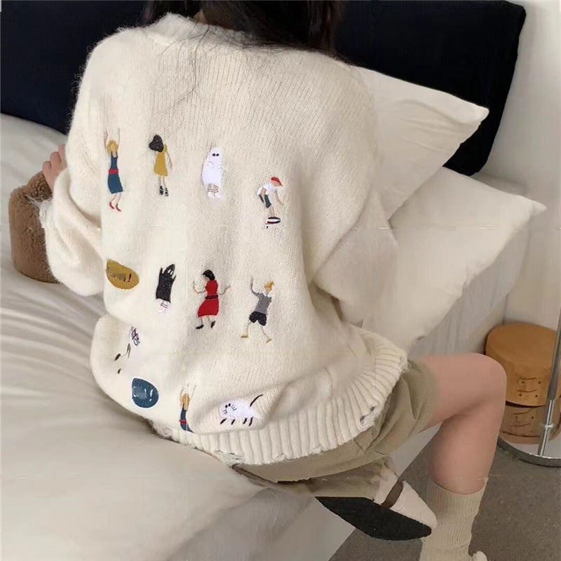 Ladies Thick Cardigan with practical pockets and Chic and Stylish button details