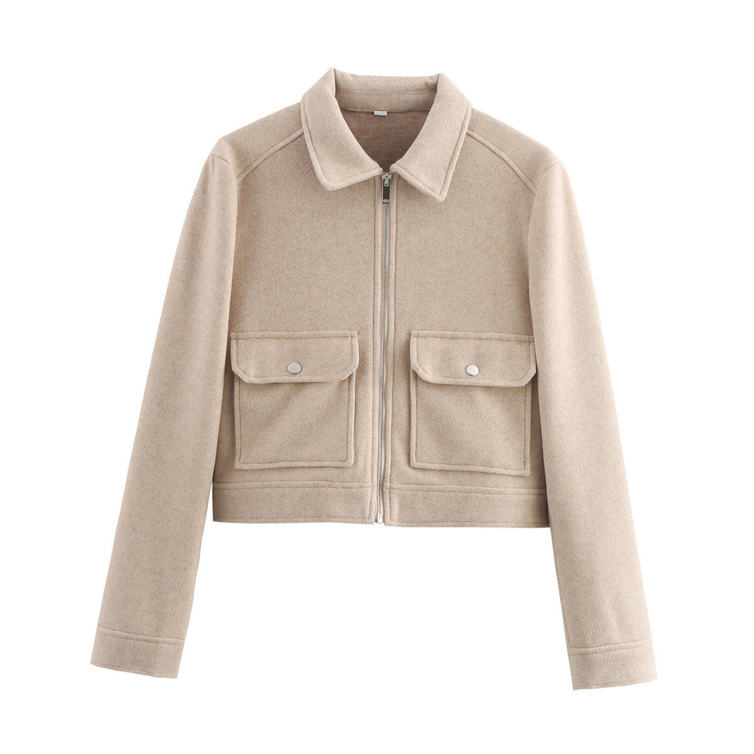 Veste courte pour femmes avec une coupe décontractée et des poches pratiques Chic & Stil