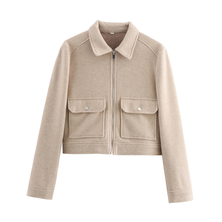 Veste courte pour femmes avec une coupe décontractée et des poches pratiques Chic & Stil