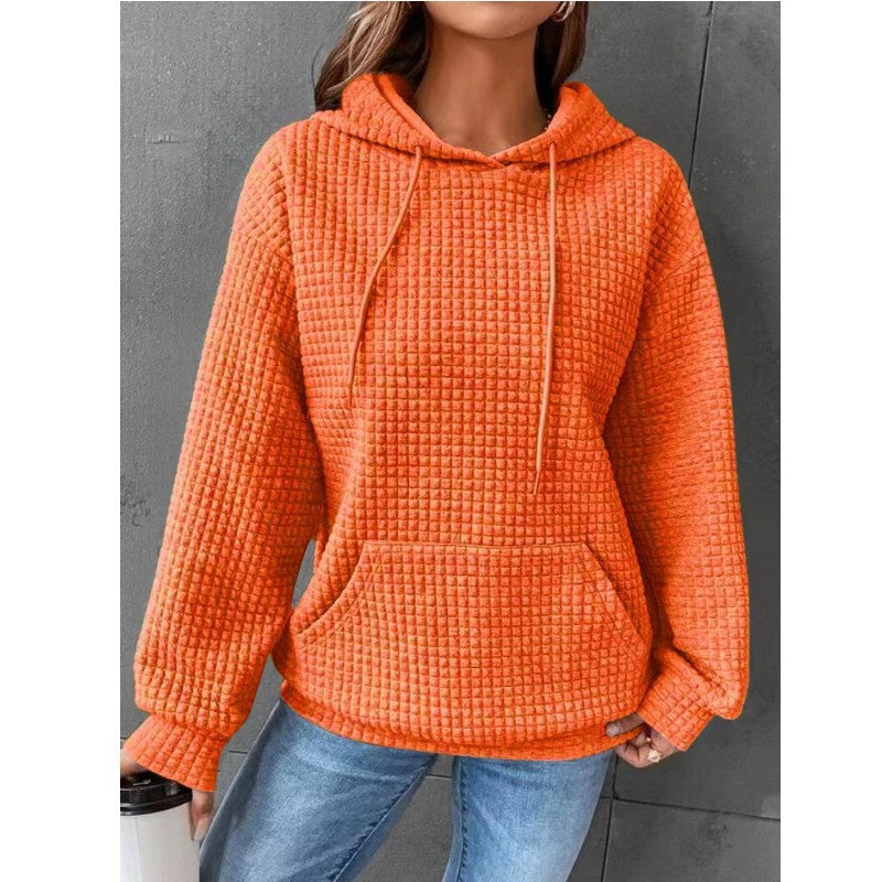 Casual hoodie for women with textured surface and practical kangaroo pocket Lune London